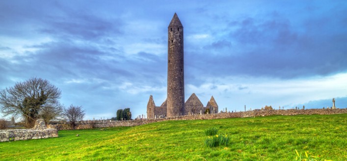 Kilmacduagh torre Irlanda